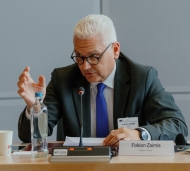 Στις Βρυξέλλες με τον Ευρωπαίο Επίτροπο ο Αντιπεριφερειάρχης Π.Ε. Αχαΐας, Φ. Ζαΐμης