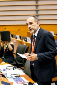 Παρέμβαση του Απόστολου Κατσιφάρα για το θέμα της Ελλάδας στην Επιτροπή των Περιφερειών