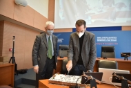 ΣΕΑΔΕ: Πρωτοχρονιάτικη πίτα με αναμνηστική πλακέτα στους επιχειρηματίες που στήριξαν τους πυρόπληκτους