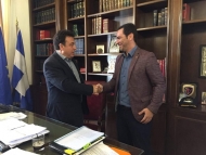 Επαφές βοηθού περιφερειάρχη σε θέματα Ολυμπισμού και Αθλητισμού Δημήτρη Νικολακόπουλου με το δήμαρχο Πύργου Τάκη Αντωνακόπουλο και αθλητικούς παράγοντες